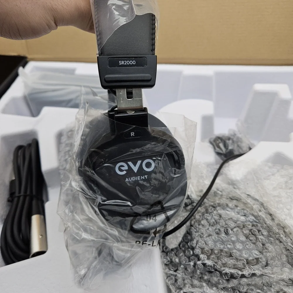 Audient EVO Studio Recording Bundle USB Microphone Headphones New Open Box